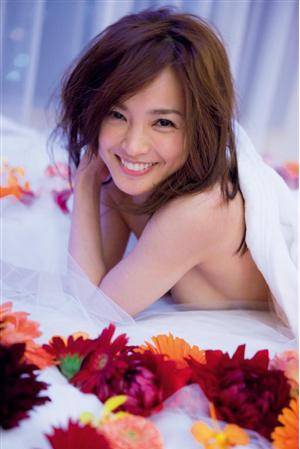 Kuninaka Ryoko to release new photobook, "COLORS" | tokyohive