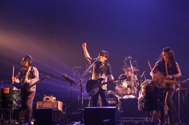 20,000 fans go wild for Sakanaction at Makuhari Messe | tokyohive
