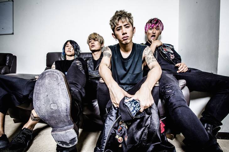 ONE OK ROCK reveal studio live footage for 'Taking Off' | tokyohive